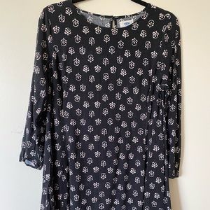 Old Navy Skater Dress in Black/Cream Pattern